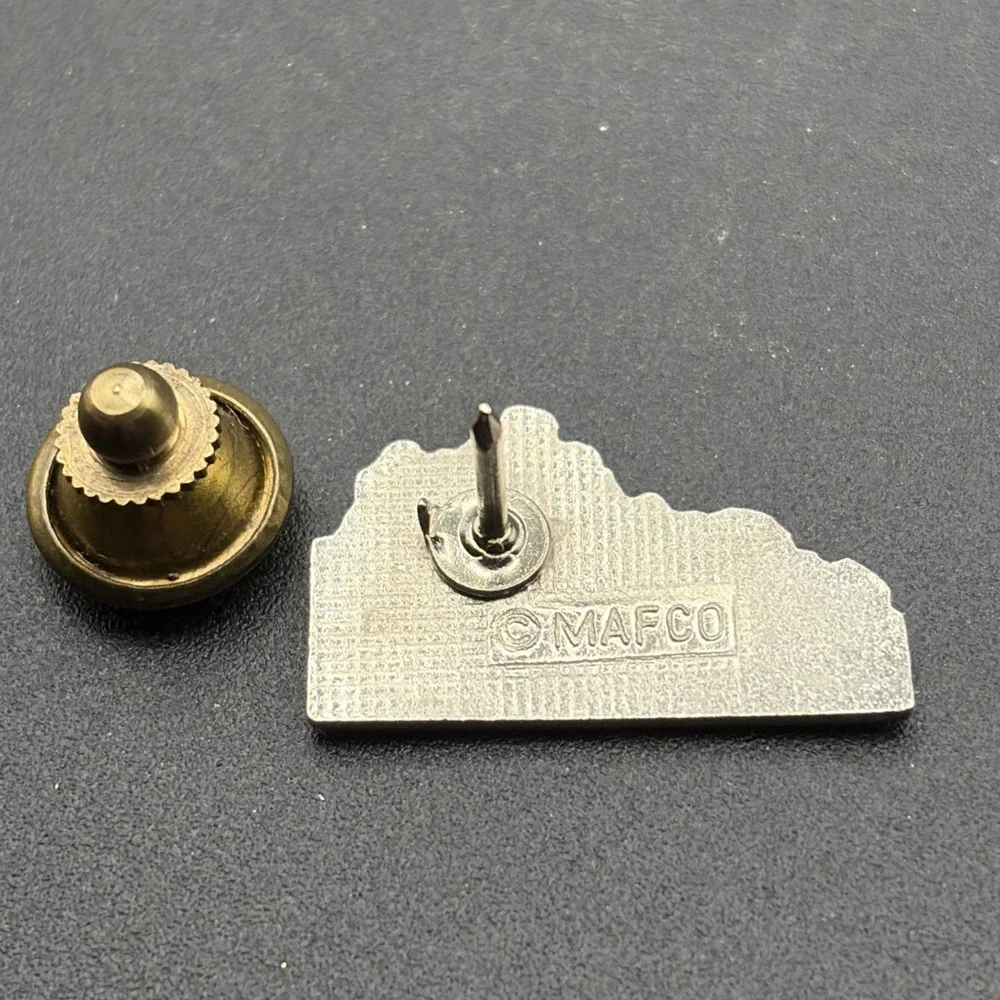 Kentucky‎ State Outline Horse Racing Lapel Hat Pin